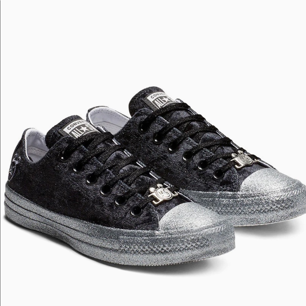 Converse CTAS OX Miley Cyrus Edition Sneakers NWT
